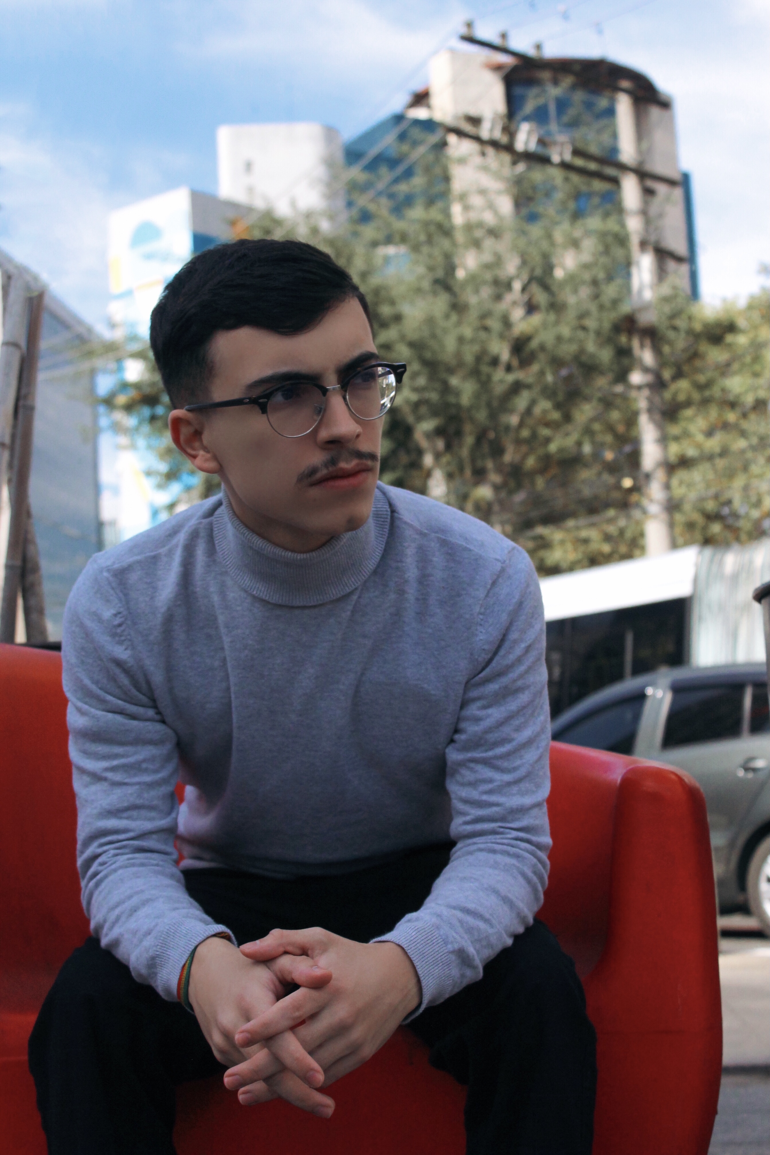 Aqui sou eu muito lindo na Faria Lima (é o condado né, mêo)